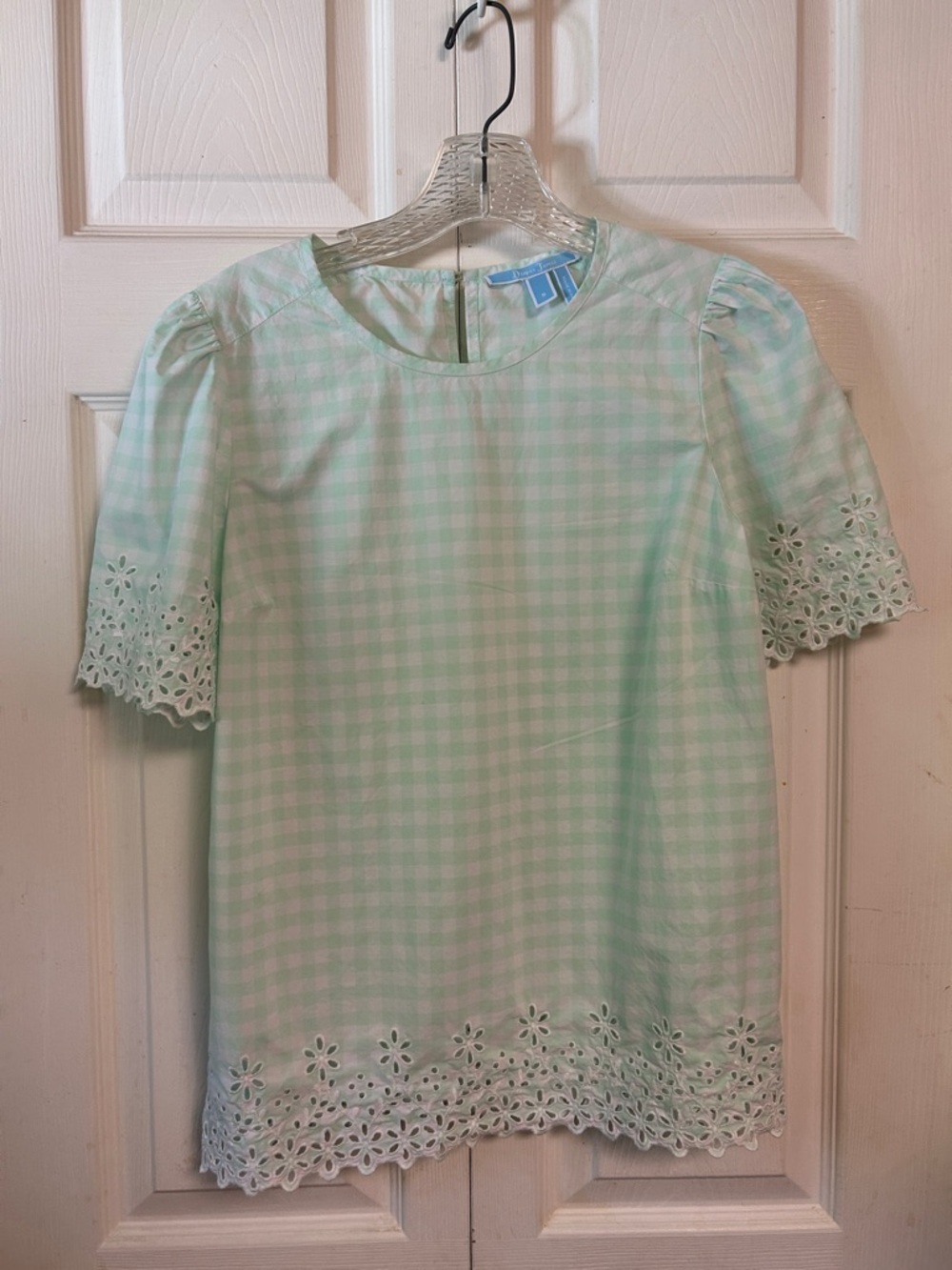 Draper James eyelet short sleeved mint gingham embroidered blouse EUC